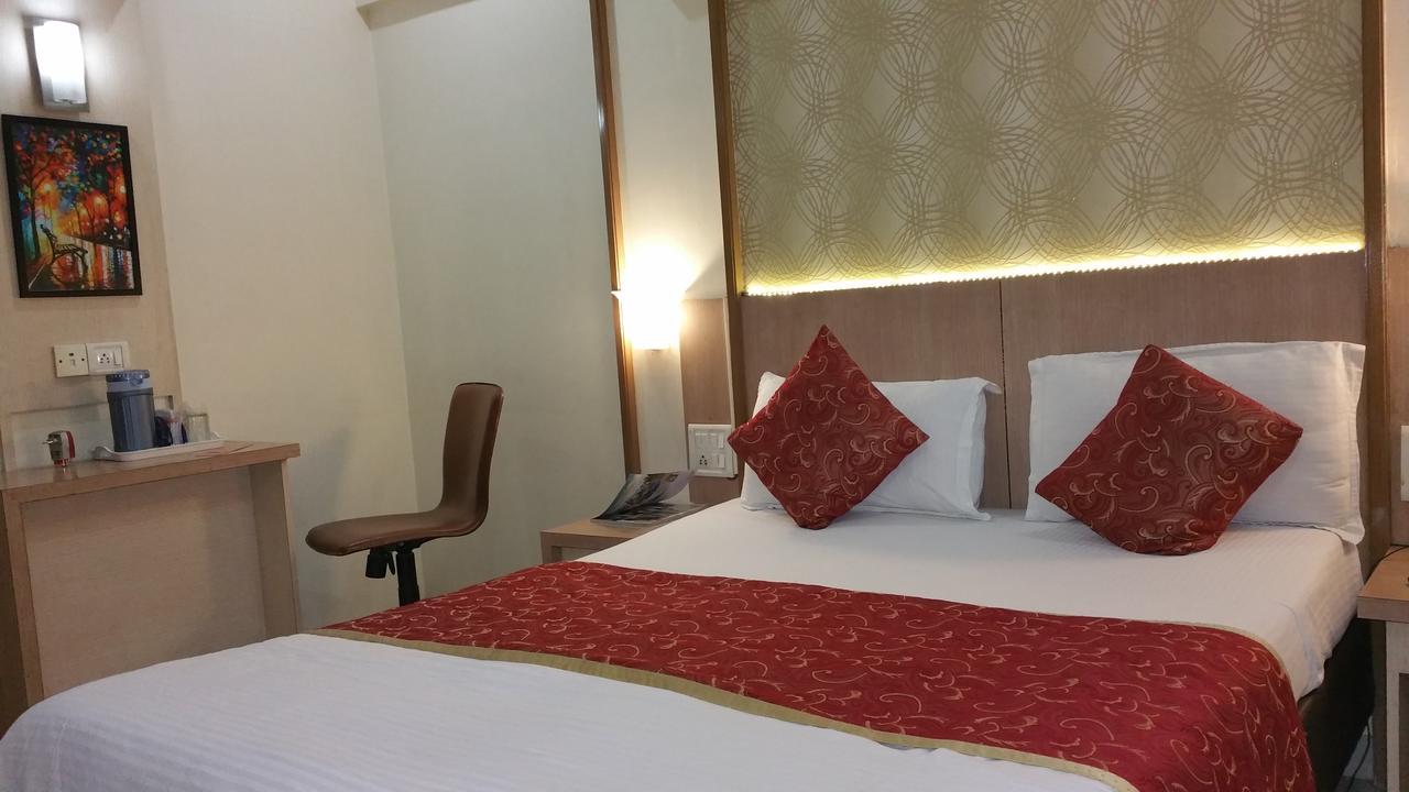 潘克拉特纳酒店 潘韦尔 外观 照片